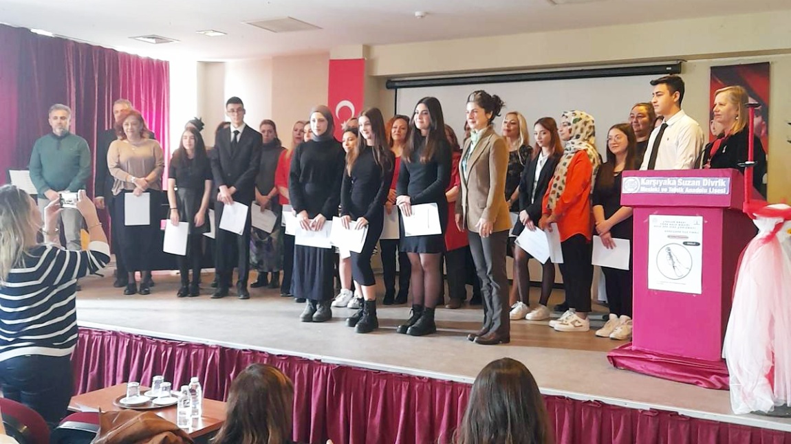 Liseler Arası Türk Halk Müziği Solo Ses İcra Yarışmasında Öğrencimiz İlçe Birincisi 
